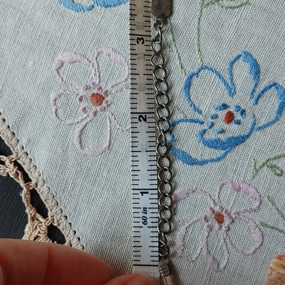 ♦️3 for $15 Pink button shell necklace - Picture 8 of 9